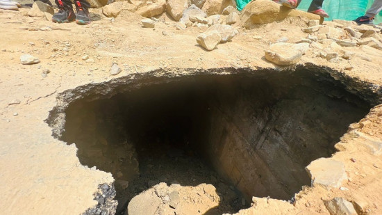 पृथ्वी राजमार्ग पुनः अवरुद्ध, गणेश खोला पुल भासियो
